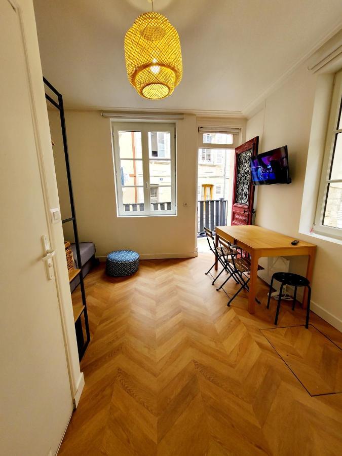 Studio Jeannette Avec Balcon Et Juste A 130 Metres Plage ! Plein Centre ! Wifi - Draps Serviettes Inclus ! 滨海图维列 外观 照片